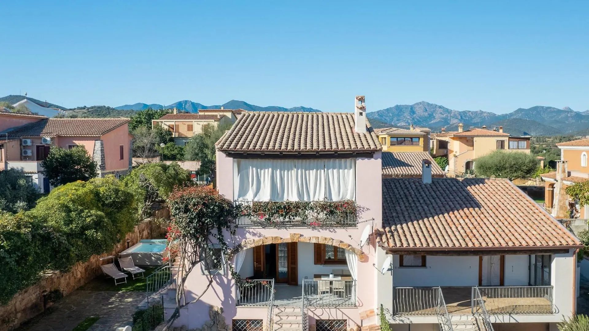 Villetta Bouganville Budoni Apartment
