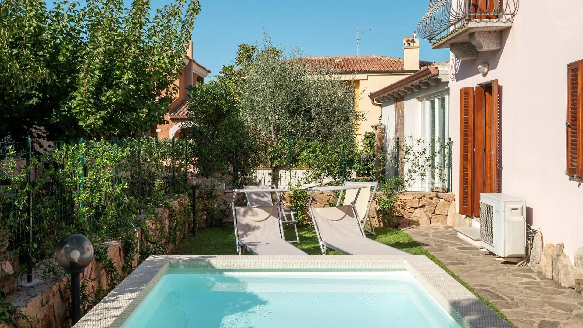 Villetta Bouganville Budoni Apartment